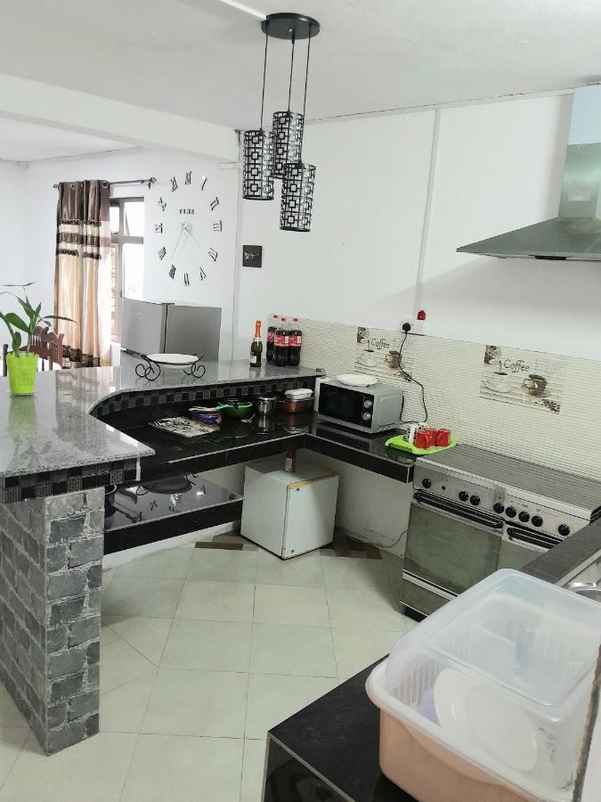 Beautiful Affordable House - 5 Minutes From The Airport And 12 Minutes To Blue Bay Beach Mon Tresor Exteriör bild